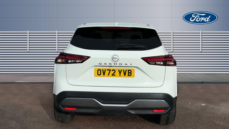 Nissan Qashqai 1.3 DiG-T MH N-Connecta 5dr Petrol Hatchback